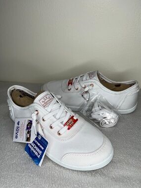 White Women's Canvas Sneakers